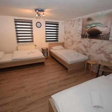 Hostel Apartment Gerlingen *